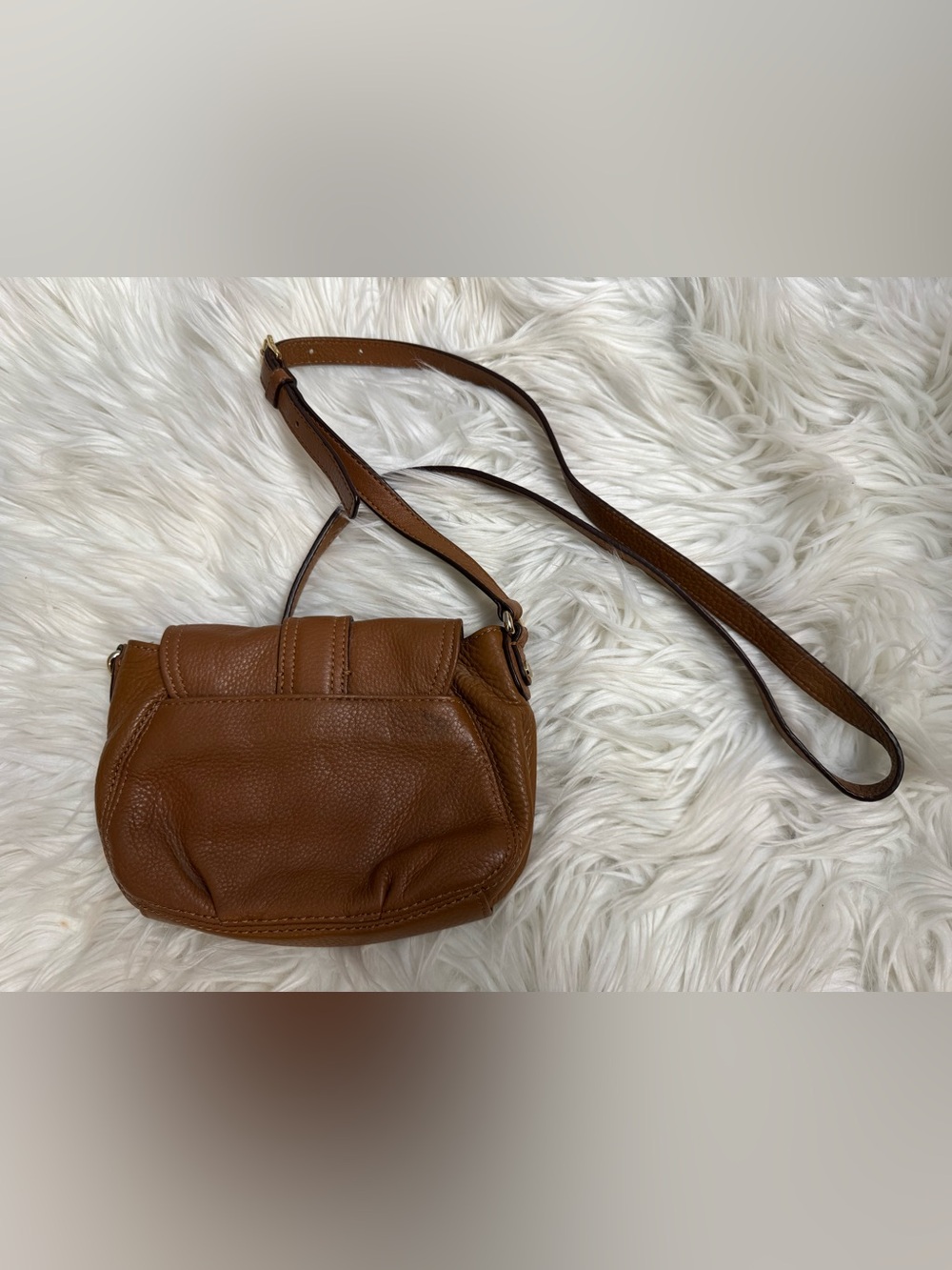 Michael Kors Leather Crossbody with Gold Hardware - Picture 3 of 7